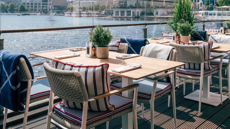 Fairmont Hotel Vier Jahreszeiten Hamburg