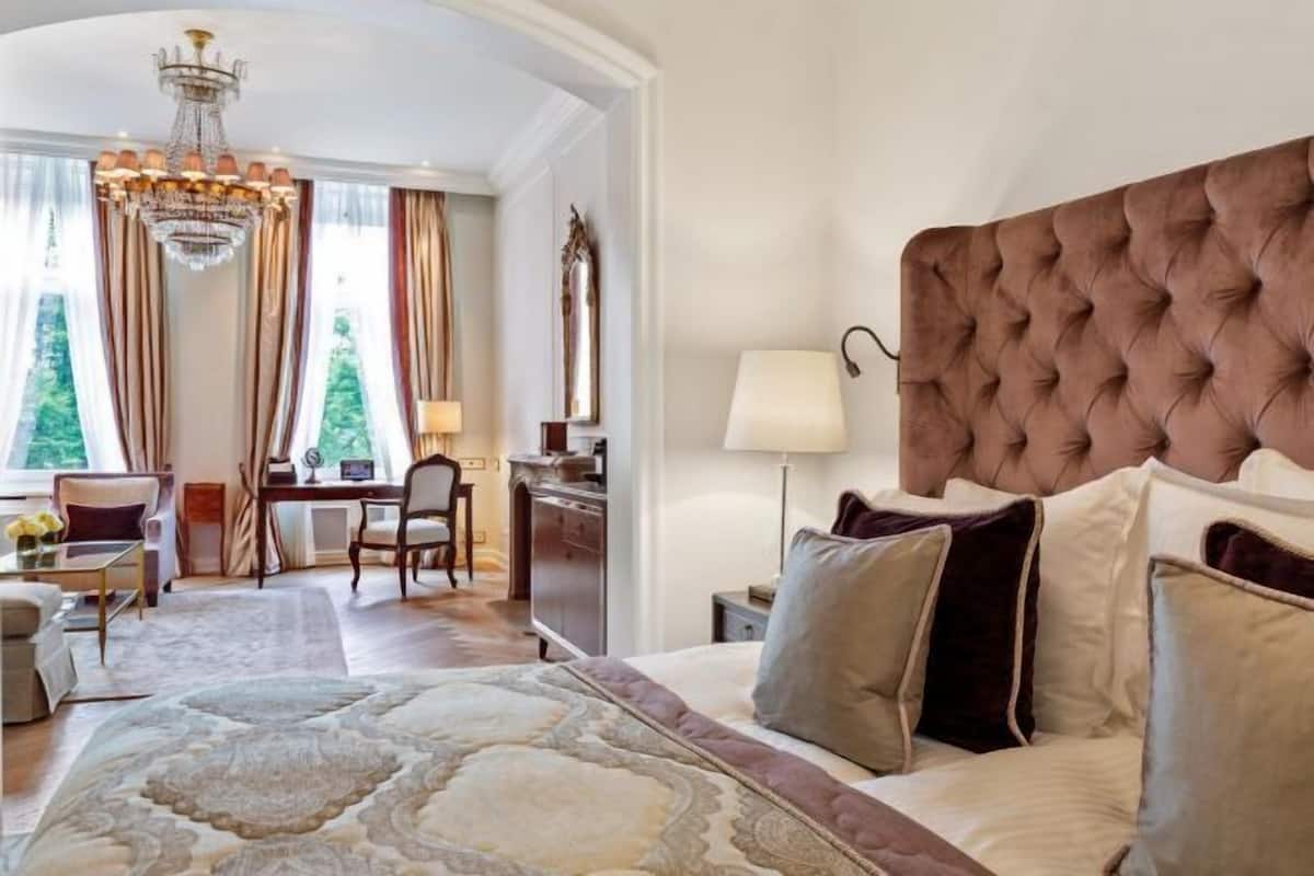 Premium bedding, minibar, in-room safe, individually decorated