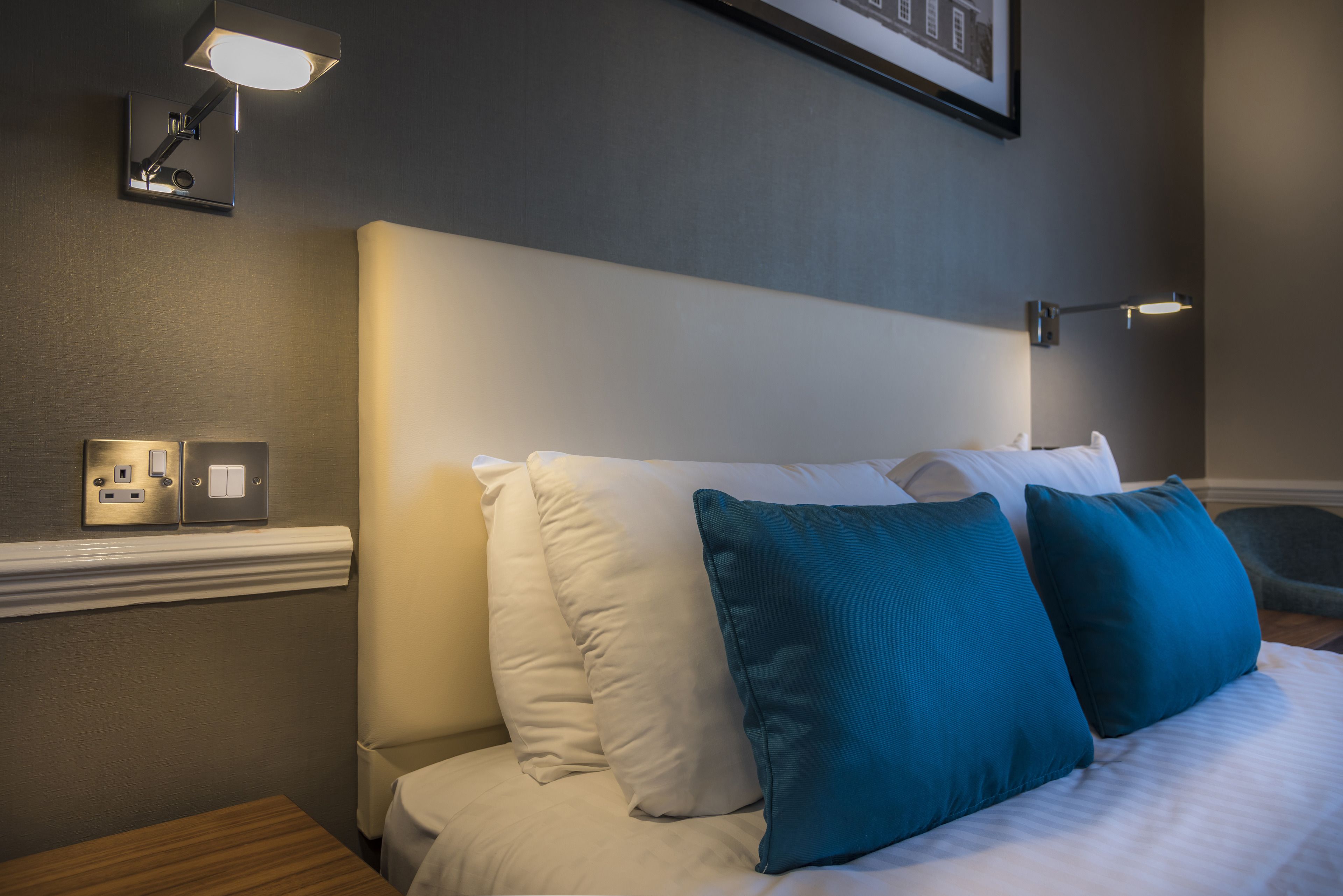 classic double room | in-room safe, desk, blackout curtains, iron/ironing board