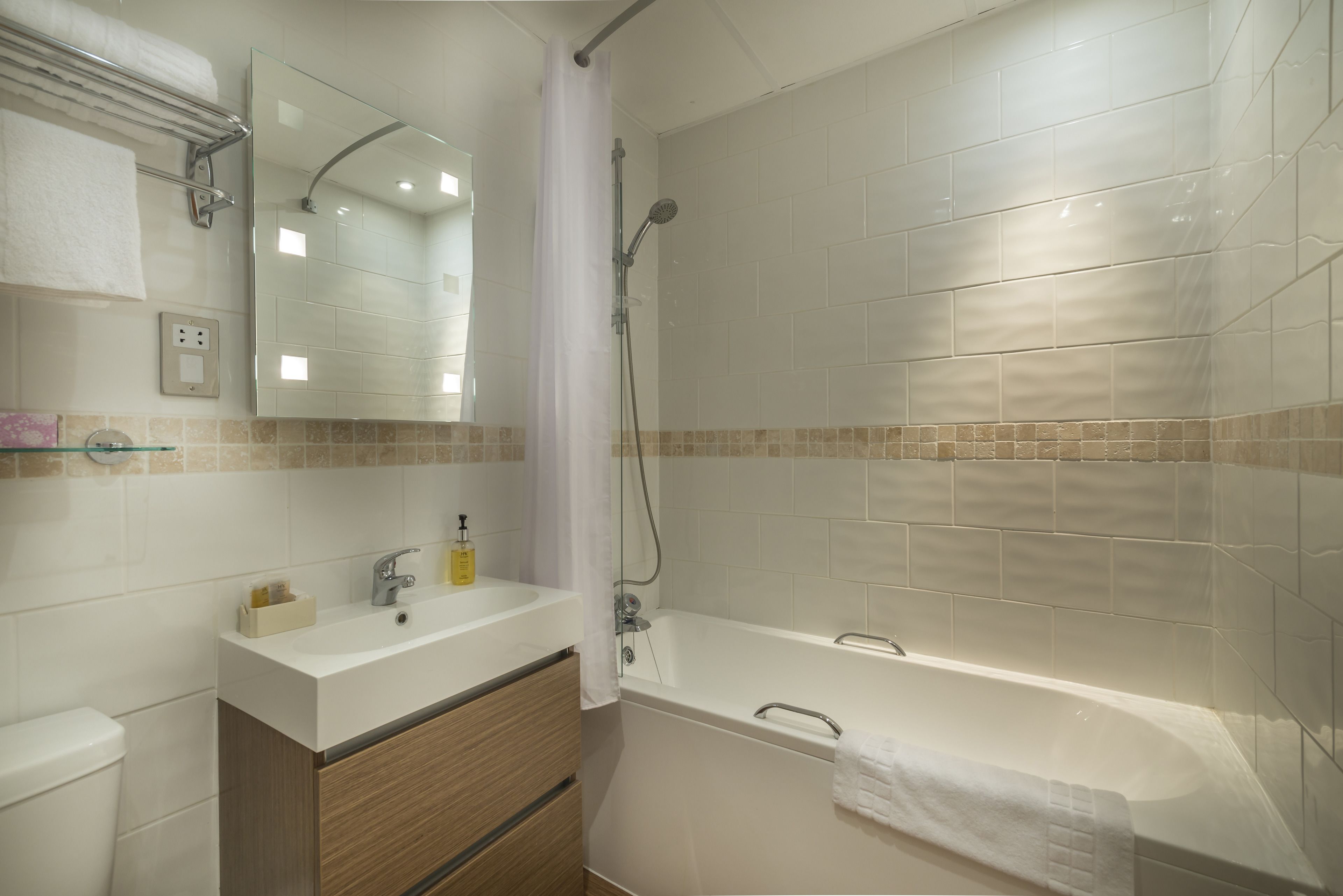 classic twin room | bathroom | free toiletries, hair dryer, towels, soap