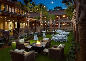 Courtyard - Omni Hilton Head Oceanfront Resort (Hilton Head Island)