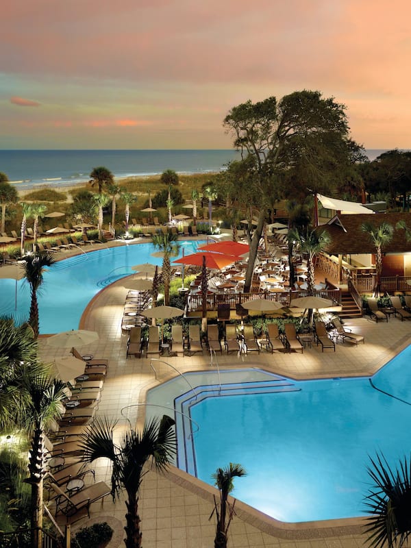3 outdoor pools, open 8:00 AM to 10:00 PM, cabanas (surcharge)