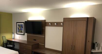 Holiday Inn Express Arlington by IHG