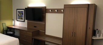 ฮอลิเดย์ อินน์ เอ็กซ์เพรส อาร์ลิงตัน บาย IHG