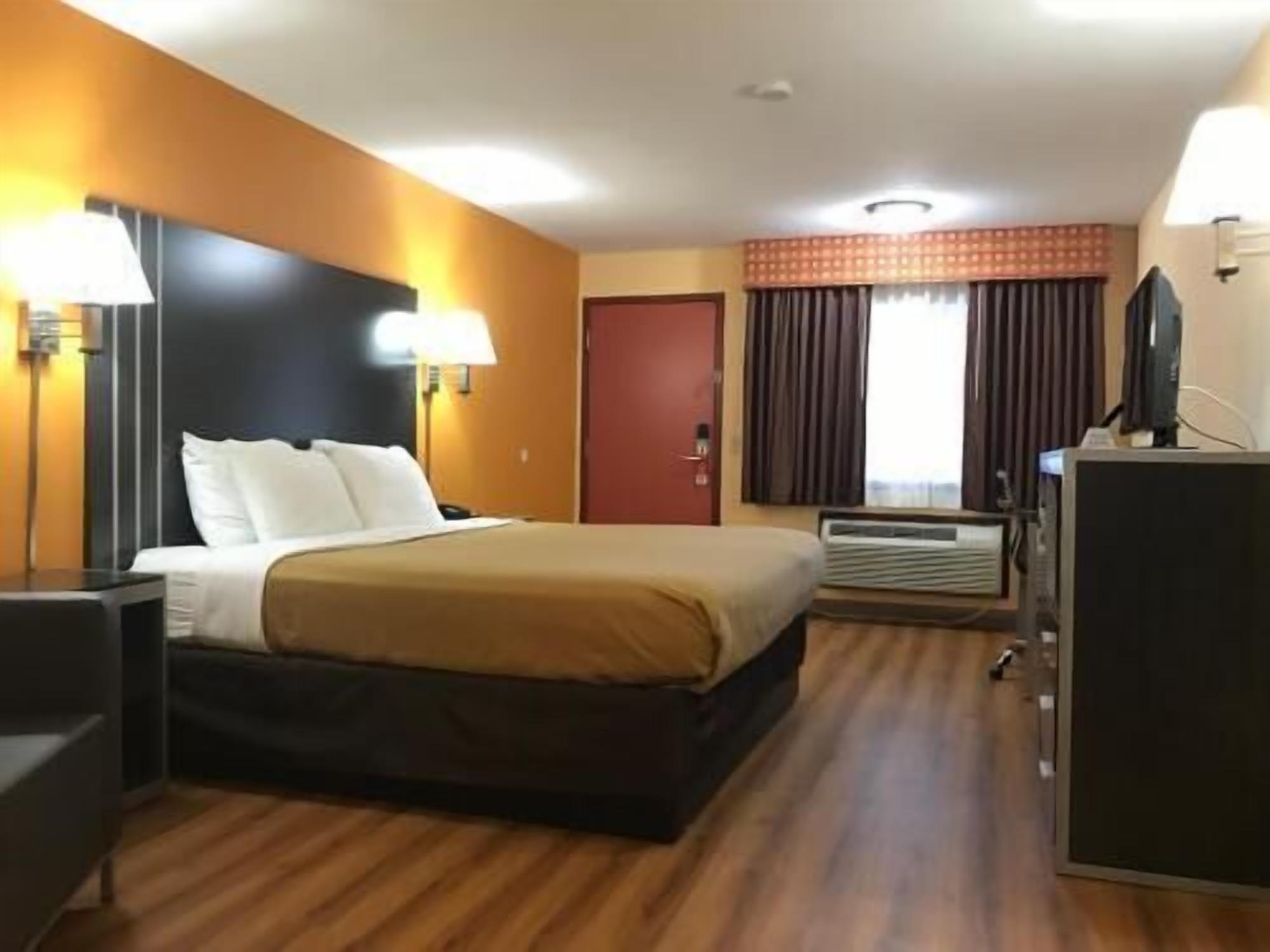 Ljudisolering, strykjärn/strykbräda, gratis wi-fi och sängkläder