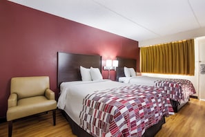 Deluxe Room, 2 Double Beds, Accessible, Non Smoking | Desk, laptop workspace, blackout curtains, rollaway beds - Red Roof Inn Shelbyville (Shelbyville)