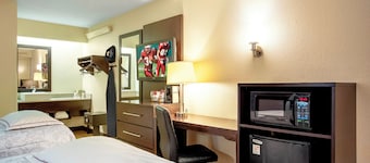Red Roof Inn PLUS+ Baltimore-Washington DC/BWI Airport