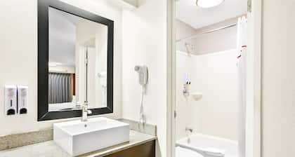Red Roof Inn PLUS+ Baltimore-Washington DC/BWI Airport