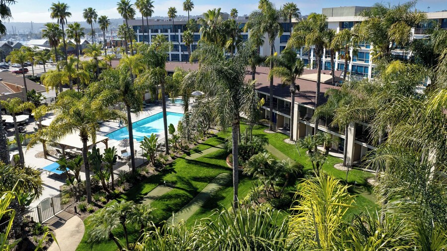 DoubleTree by Hilton San Diego Bayside