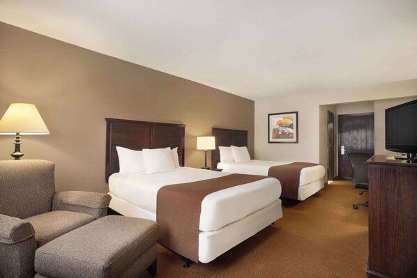 Premium bedding, desk, iron/ironing board, free WiFi - Baymont by Wyndham Kansas City KU Medical Center (Kansas City)