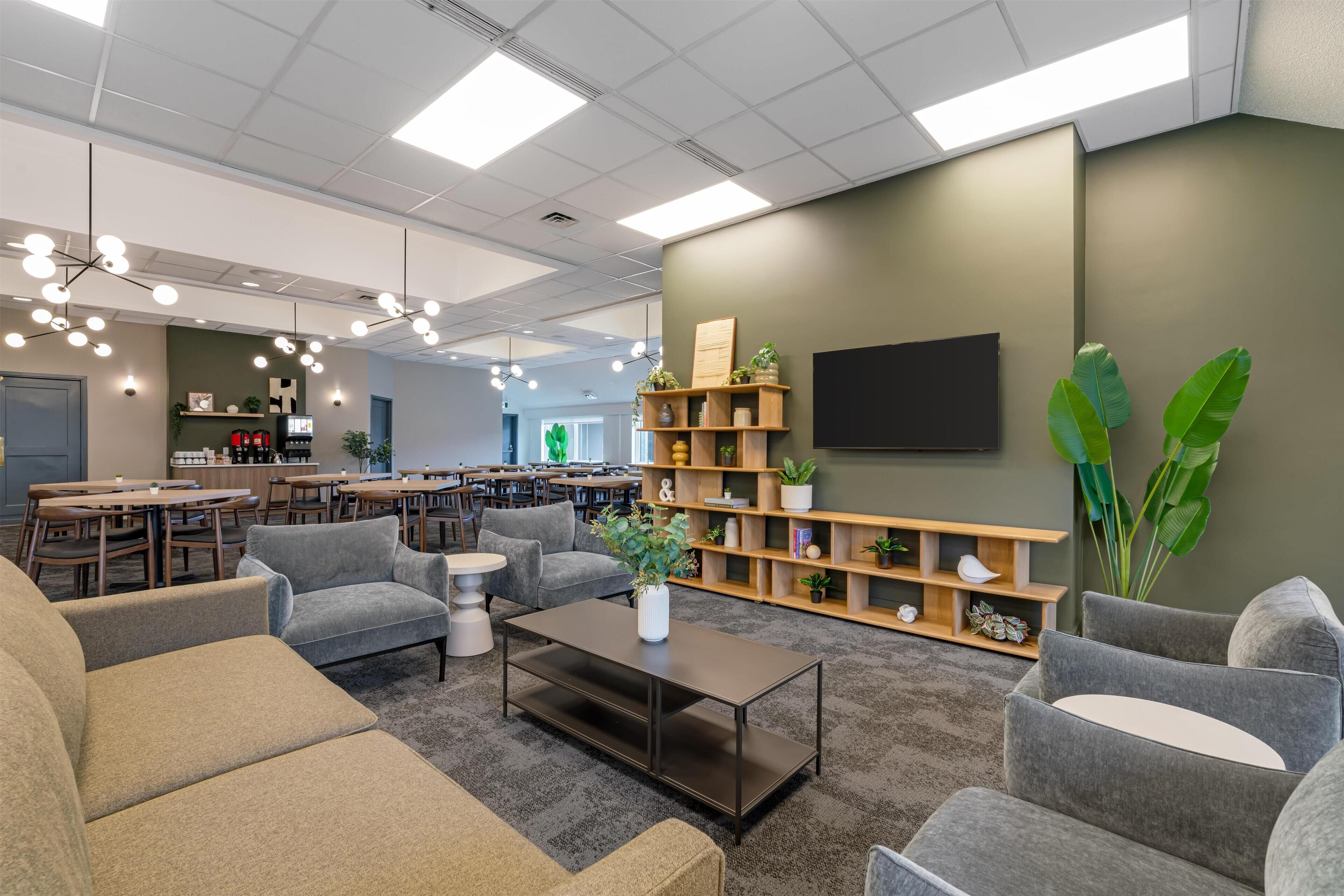 Café da manhã com buffet grátis todos os dias