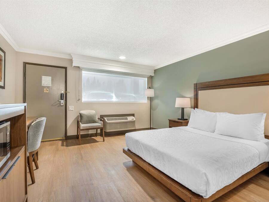 Coffres-forts dans les chambres, bureau