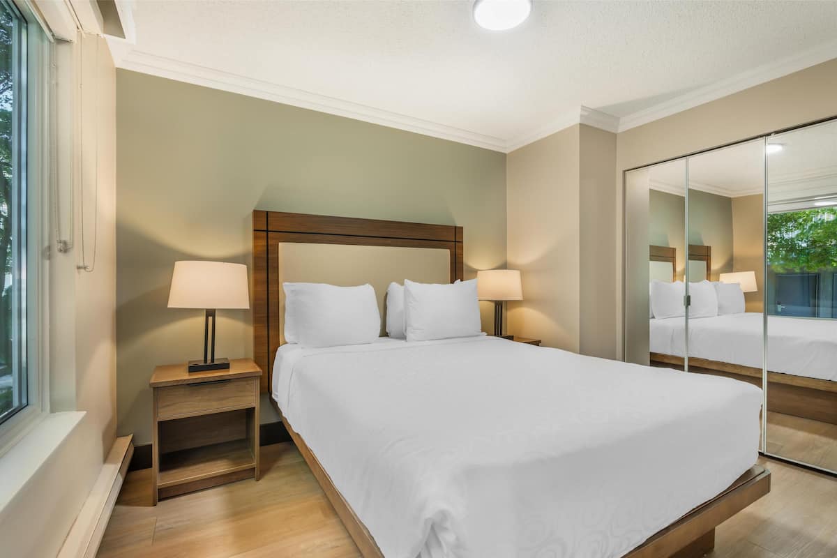 In-room safe, desk, laptop workspace, blackout drapes