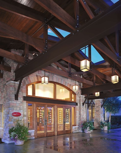 DoubleTree by Hilton Libertyville - Mundelein