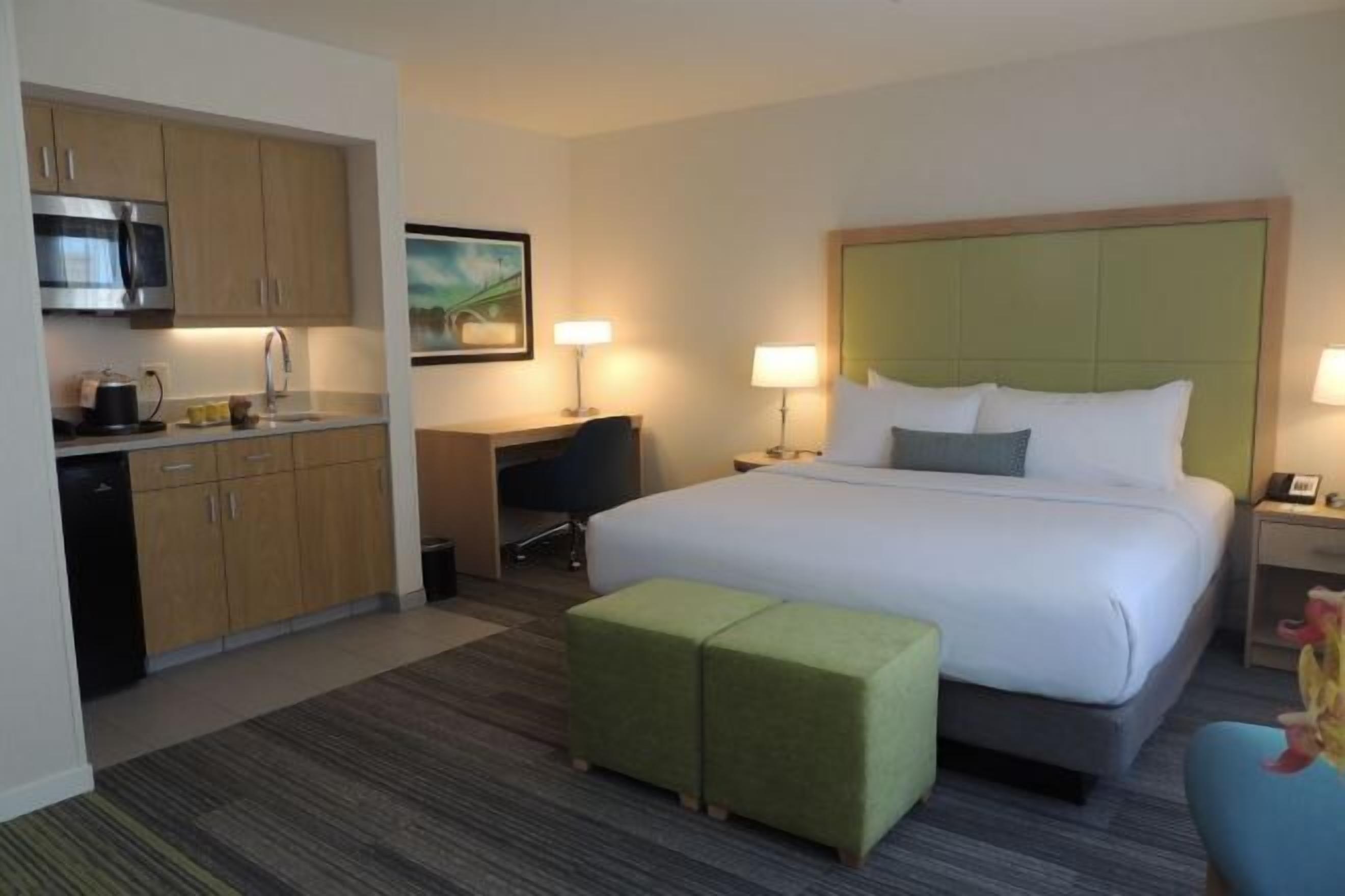 Ropa de cama de alta calidad y colchones con acolchado adicional