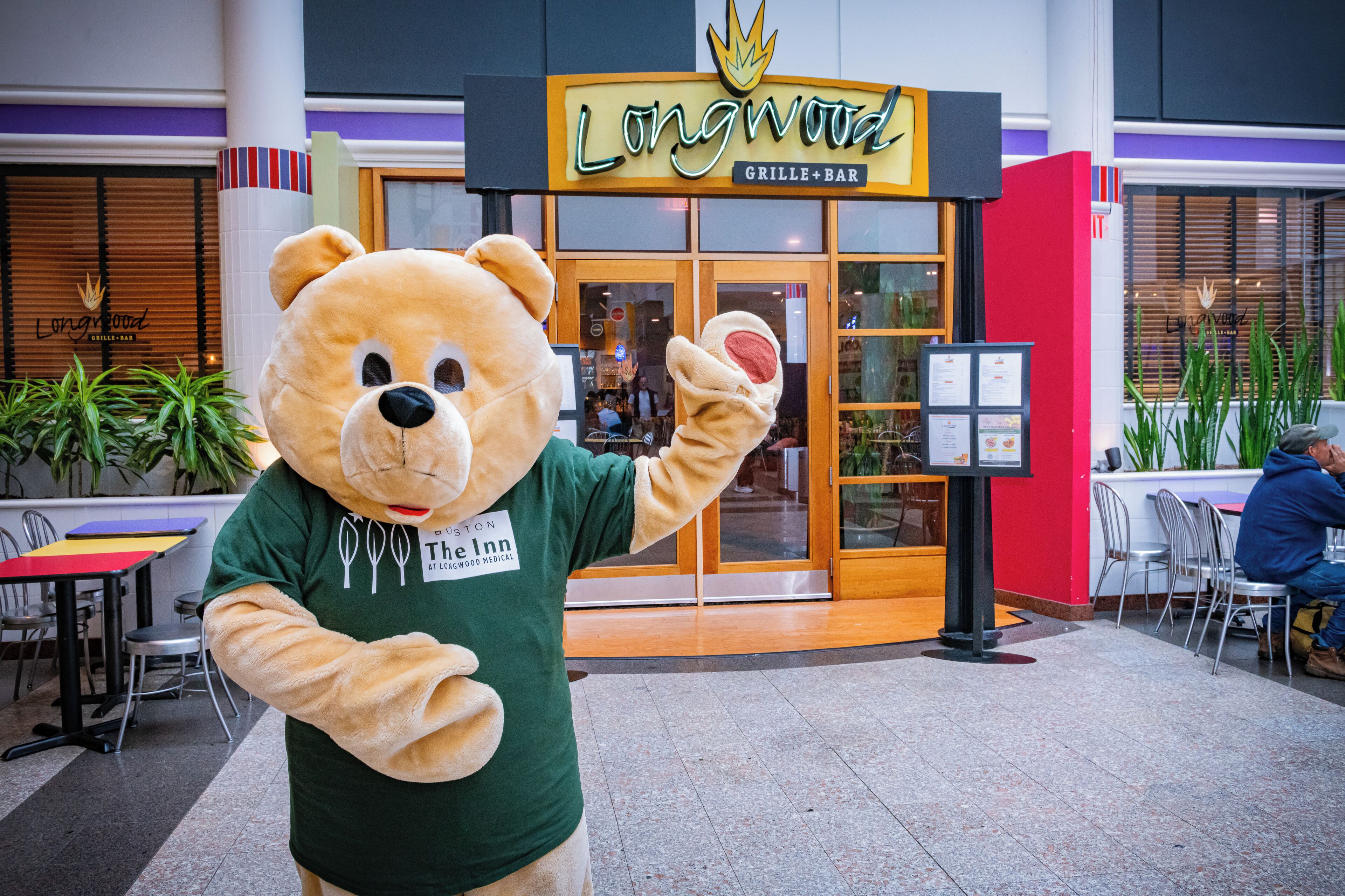 breakfast, lunch and dinner served