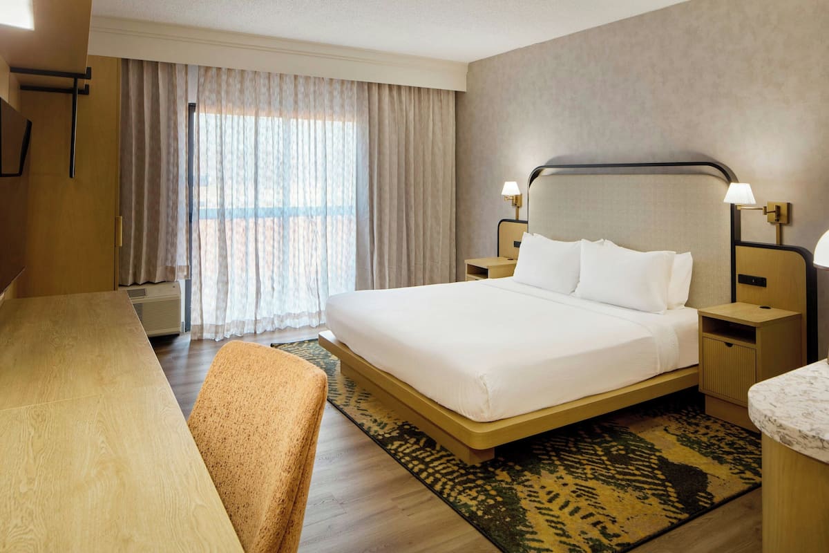 Room, 1 King Bed with Sofa bed | Premium bedding, down comforters, desk, laptop workspace