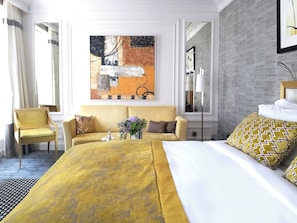 Suíte júnior, 1 cama King (Didier Gomez Design) | Roupas de cama premium, edredons de pluma, cofres nos quartos