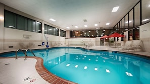 Piscine intérieure