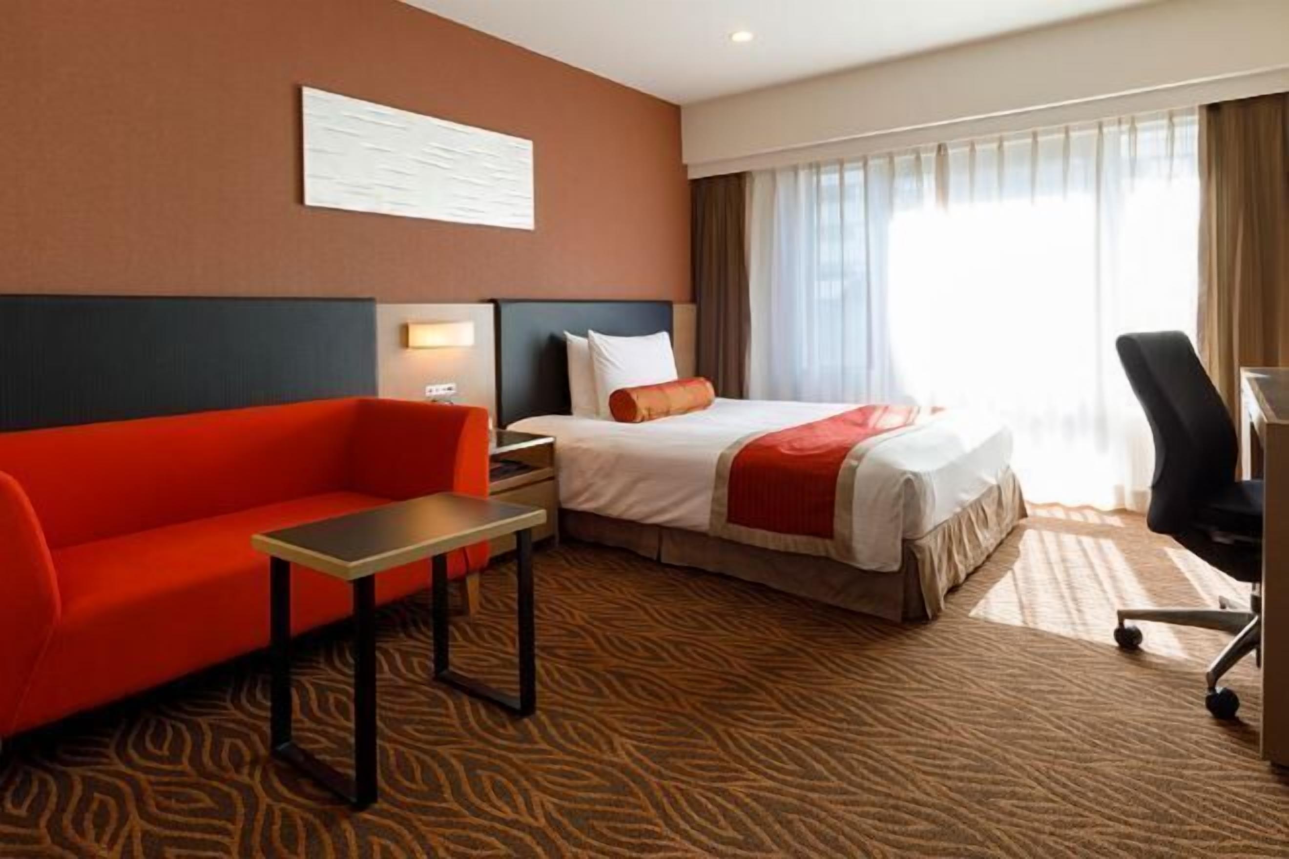 Down duvets, in-room safe, individually furnished, desk
