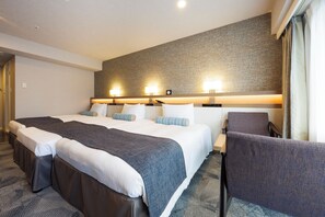 Superior Triple Room, Non Smoking | Down comforters, in-room safe, individually furnished, desk