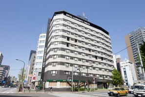 施設の正面