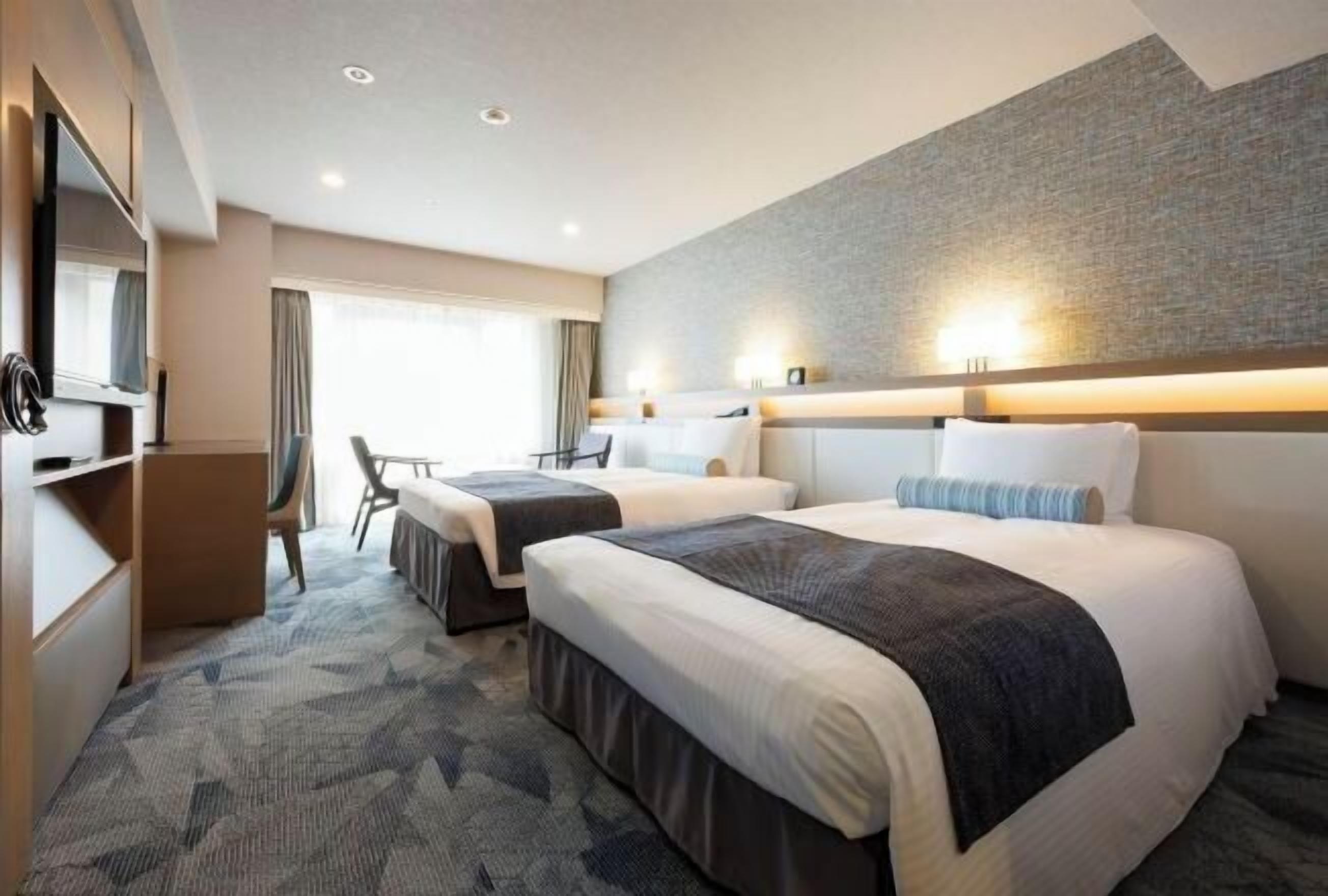 Down duvets, in-room safe, individually furnished, desk