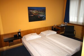 Hypo-allergenic bedding, minibar, in-room safe, individually decorated - X-tra (Zürich)