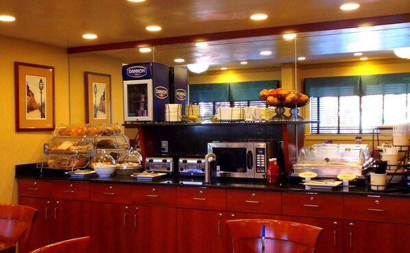 Breakfast area - Hotel Boston (Boston)