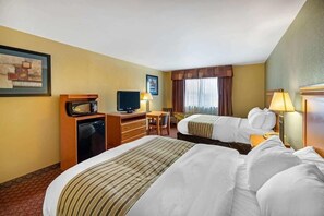 Phòng Tiêu chuẩn, 2 giường đôi, không hút thuốc | Bàn, khu vực làm việc phù hợp cho laptop, màn/rèm cản sáng 