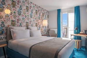 Premium bedding, pillowtop beds, minibar, in-room safe