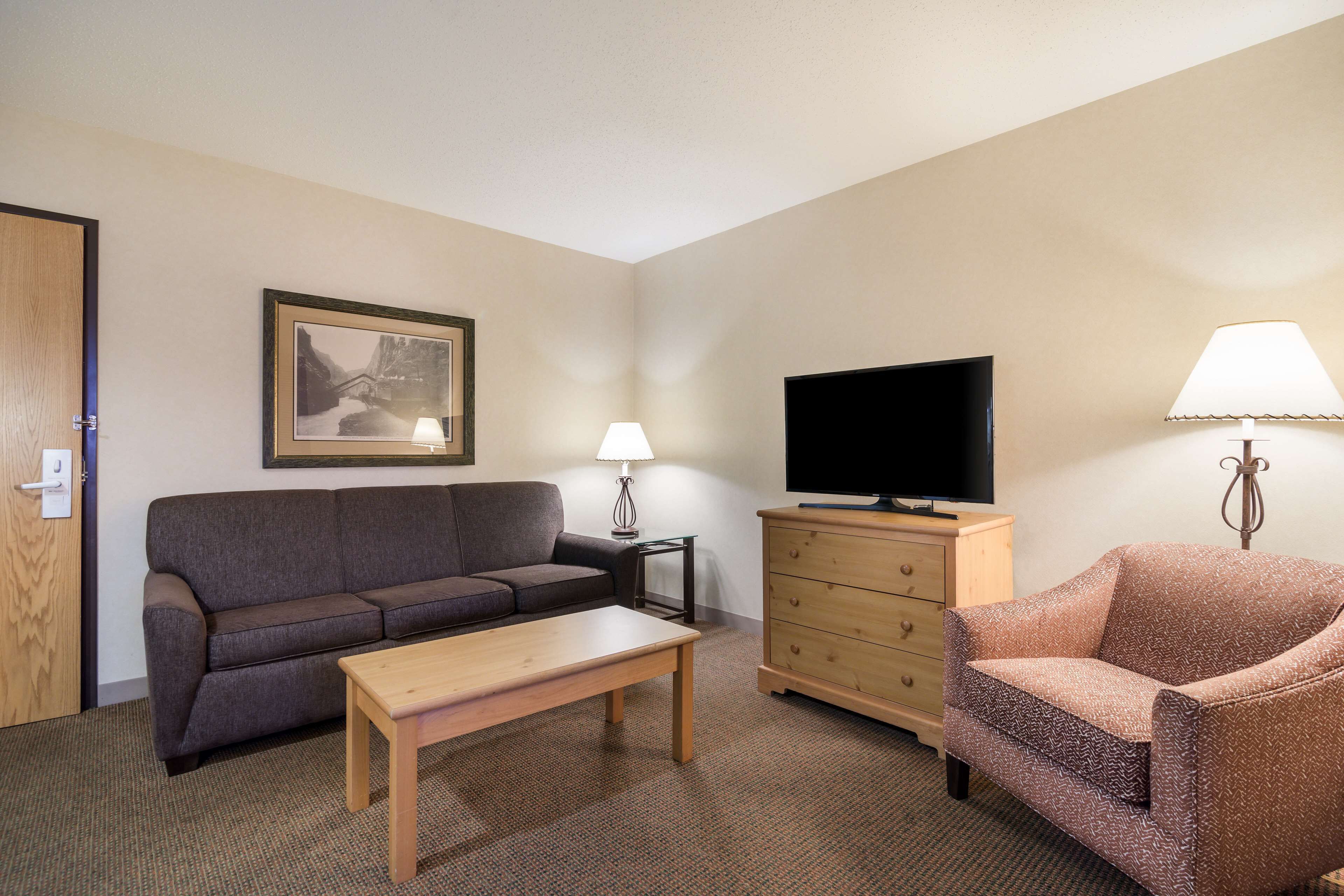 suite, 2 queen beds, accessible, non smoking (with sofabed) | in-room safe, desk, iron/ironing board, free cots/infant beds