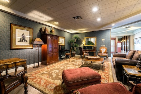 Interior. Grand Vista Hotel