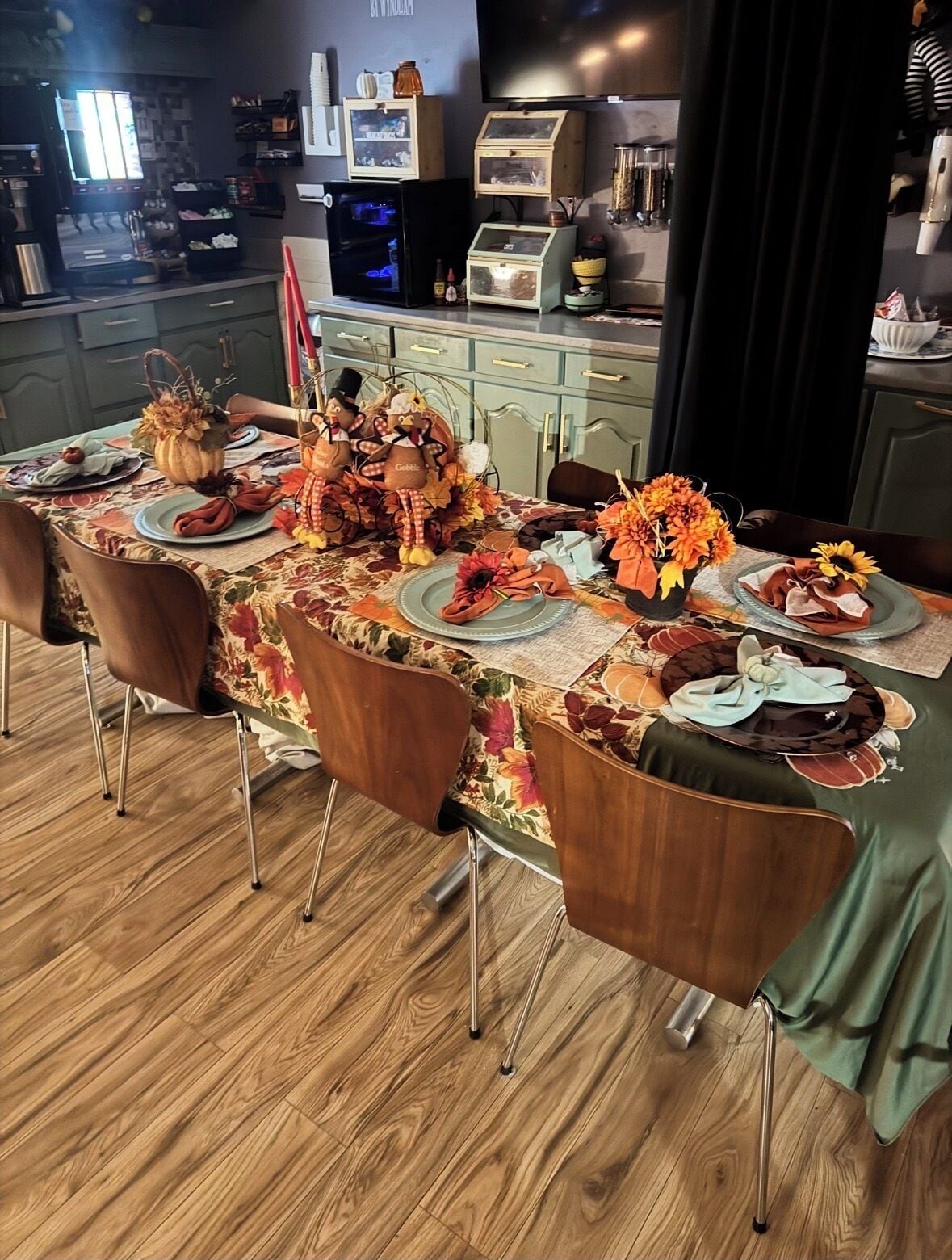 含每日外帶早餐