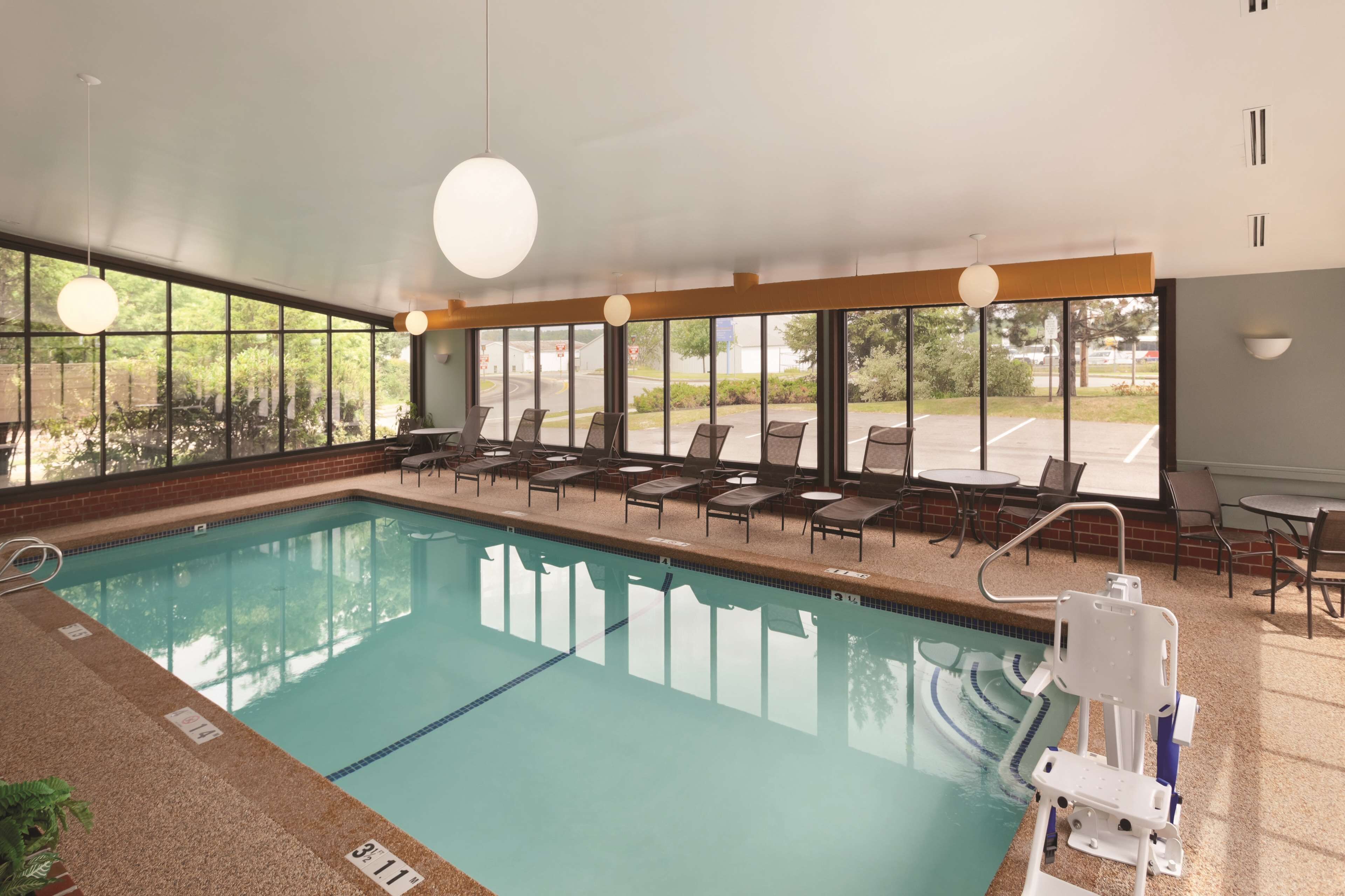 indoor pool, pool loungers