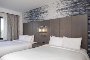 1 bedroom, premium bedding, pillowtop beds, in-room safe