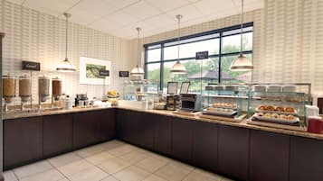 Desayuno buffet incluido todos los días