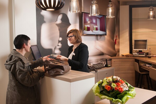 Reception - ibis Styles Rouen Nord Barentin (Barentin)