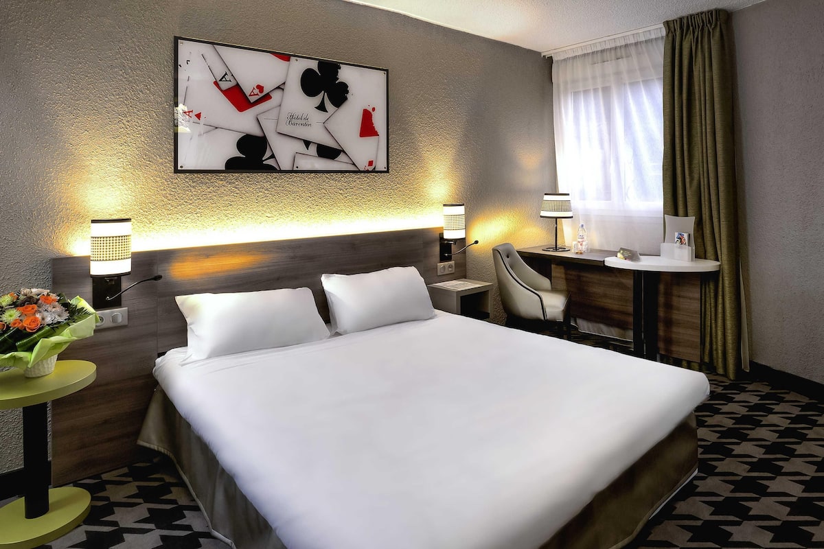 Standard Suite, 2 Double Beds, Connecting Rooms | In-room safe, desk, soundproofing, iron/ironing board