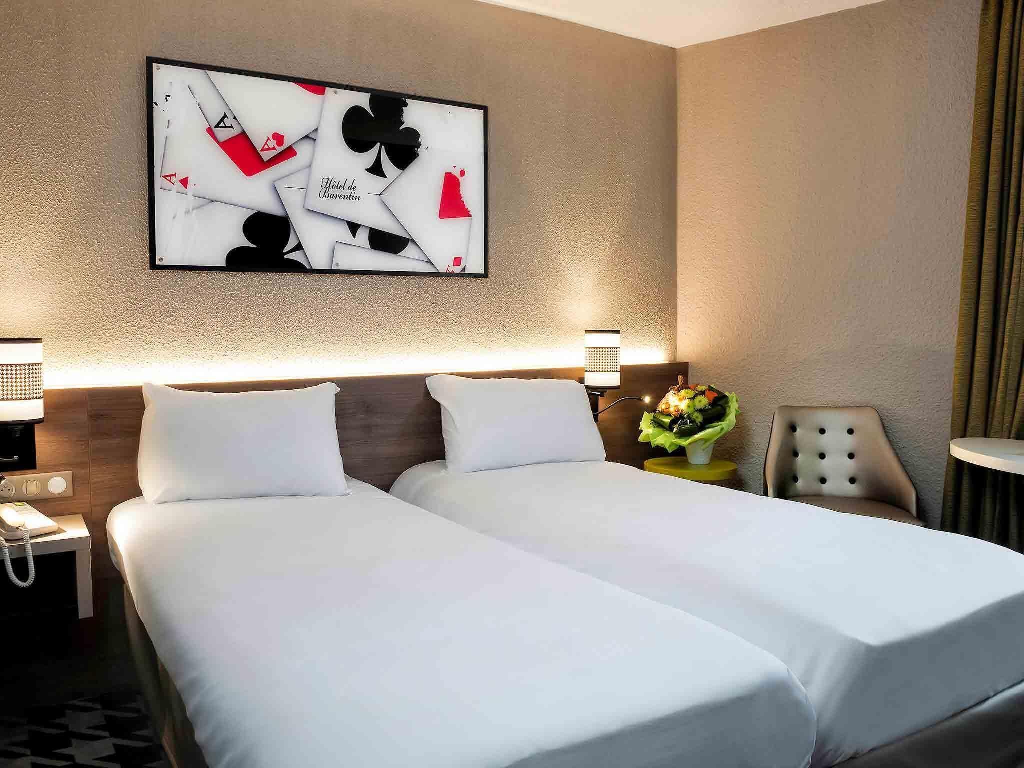 Standard Room, 2 Twin Beds | In-room safe, desk, soundproofing, iron/ironing board