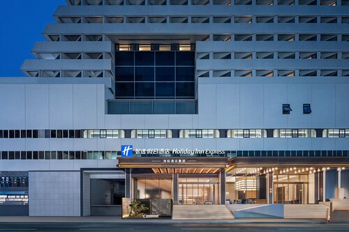 Holiday Inn Express Shenzhen Luohu Port by IHG
