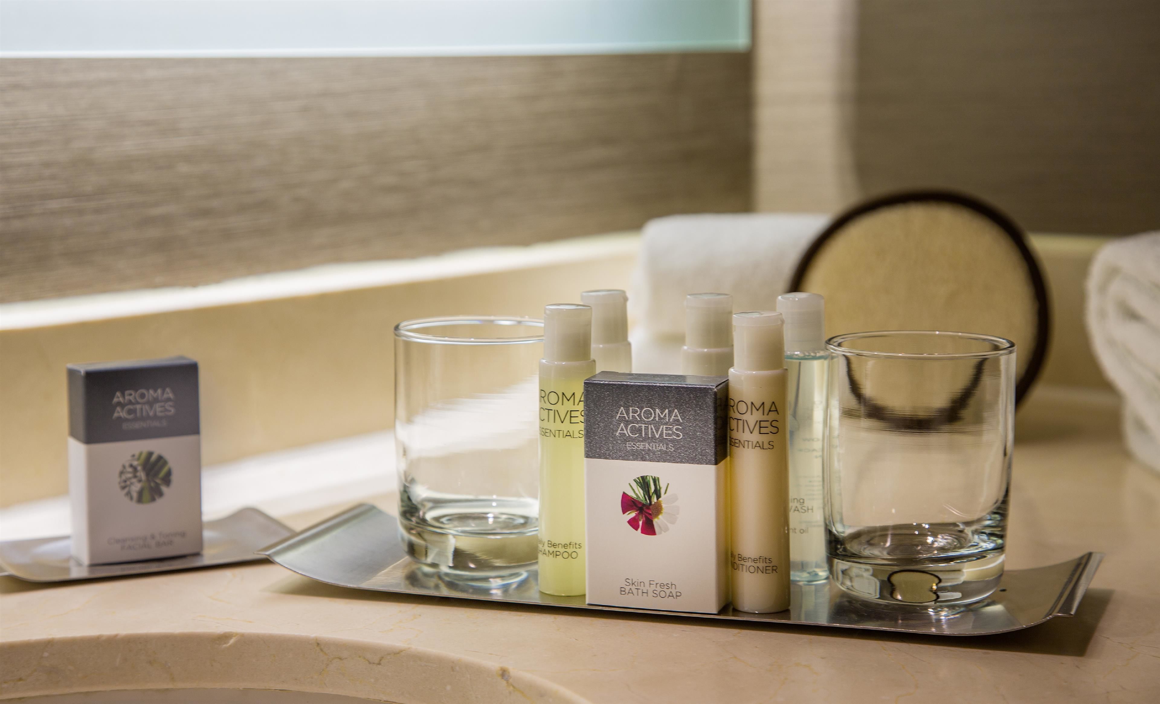 Foto - DoubleTree by Hilton Chicago - Oak Brook