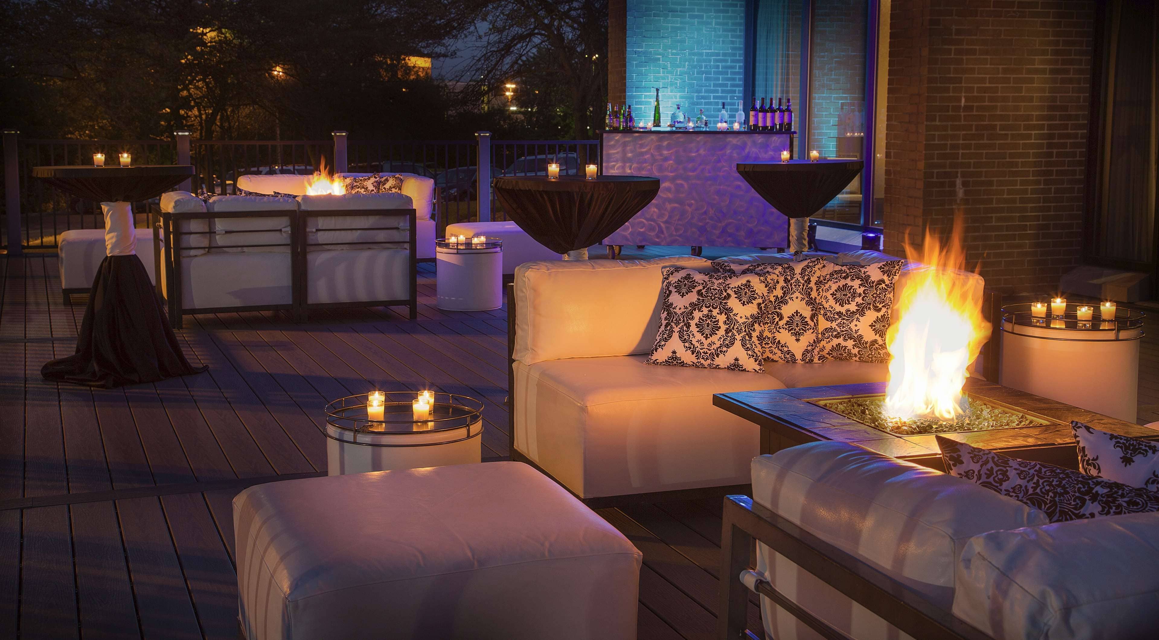 Foto - DoubleTree by Hilton Chicago - Oak Brook