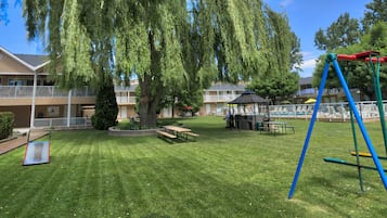 Área de juegos infantiles al aire libre