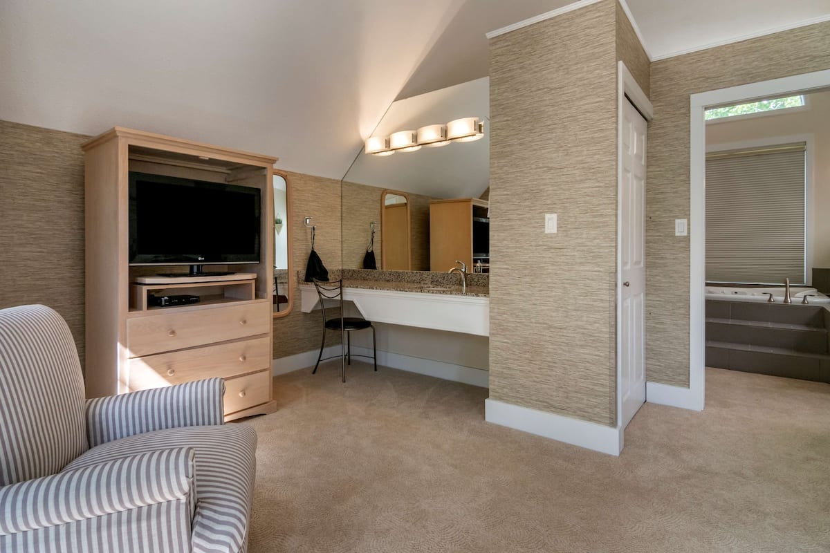 1 bedroom, blackout curtains, iron/ironing board, free wifi