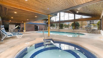 Indoor pool, seasonal outdoor pool, sun loungers