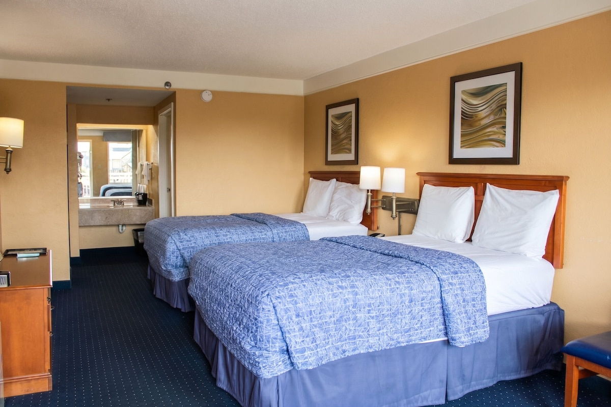Standard Room, 2 Double Beds | In-room safe, iron/ironing board, cribs (free)