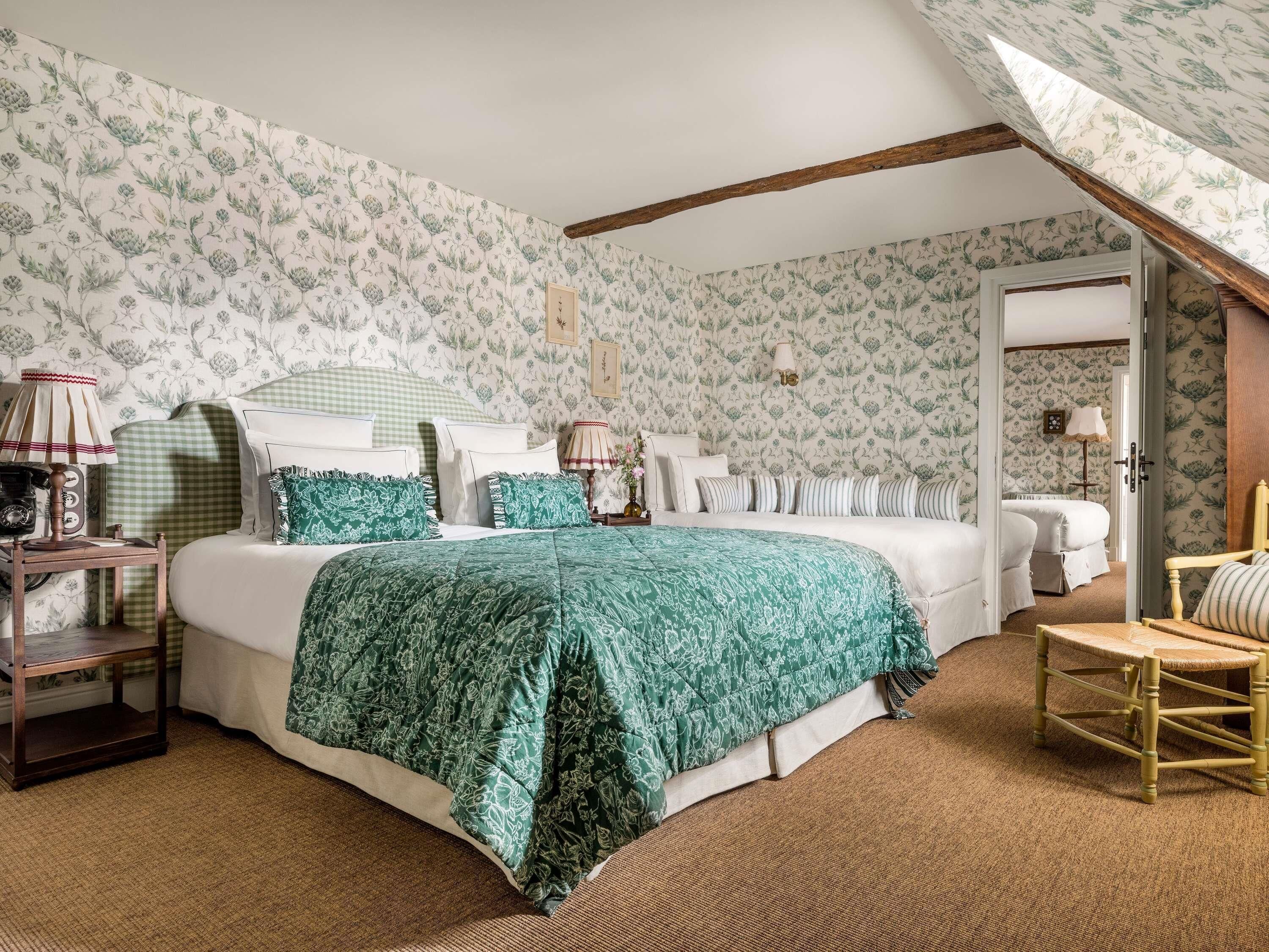 Deluxe Room (Farm) | Minibar, in-room safe, individually decorated, iron/ironing board