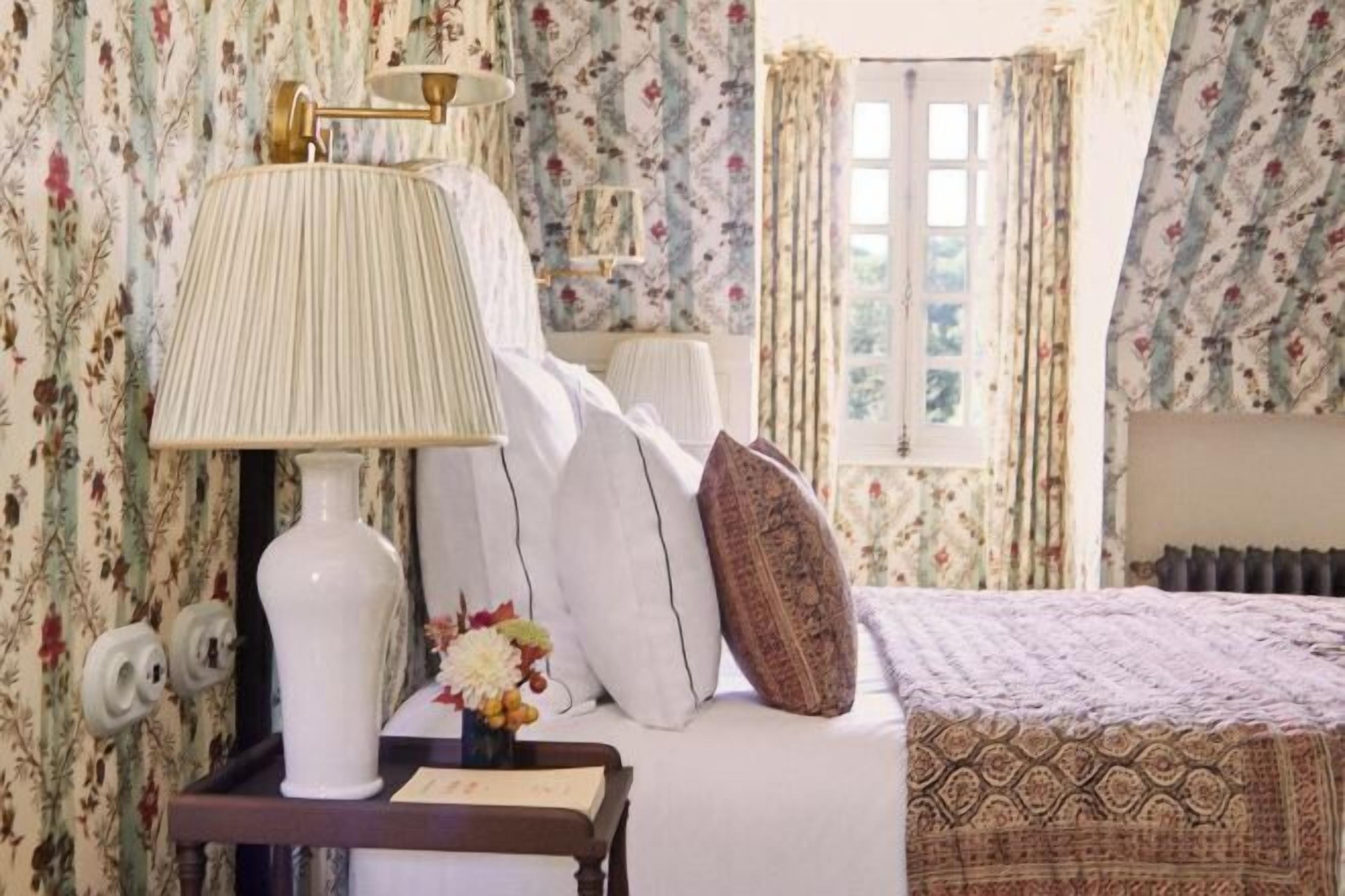 Minibar, in-room safe, individually decorated, iron/ironing board