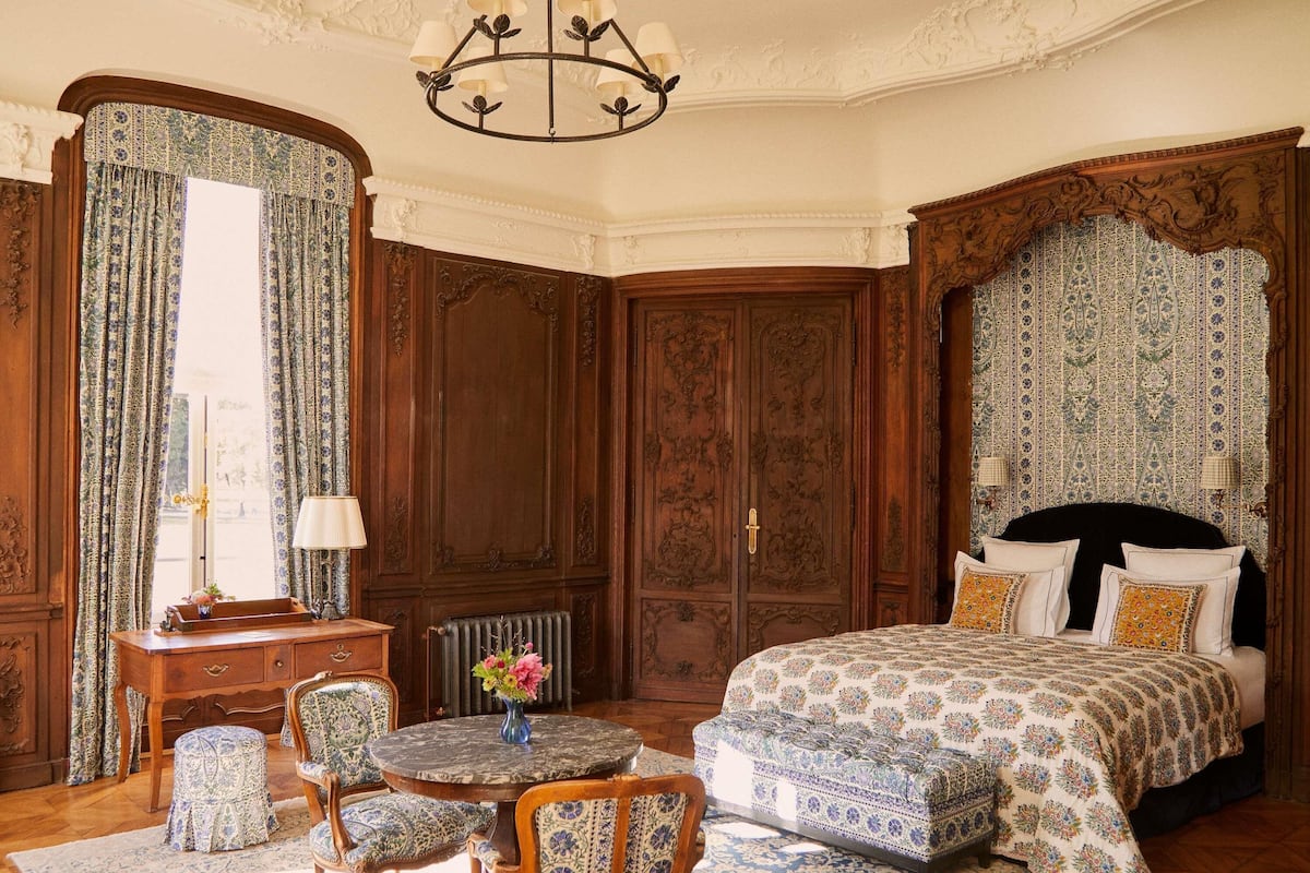 Suite de la Baronne (Abbaye) | 1 bedroom, minibar, in-room safe, individually decorated